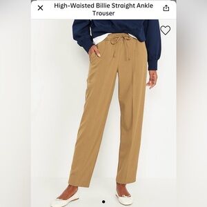 NWT Old navy High waisted Billie Straight Ankle trousers